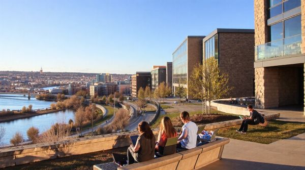 Guide ultime des ressources et news pour étudiants en Outaouais